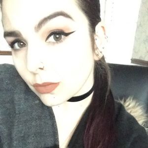 Meet your Posher, Taryn